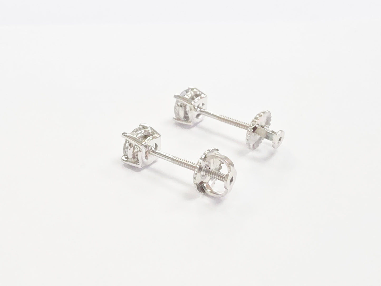 0.73 Carats Natural Diamond Round Shape Studs 14 Karat White Gold