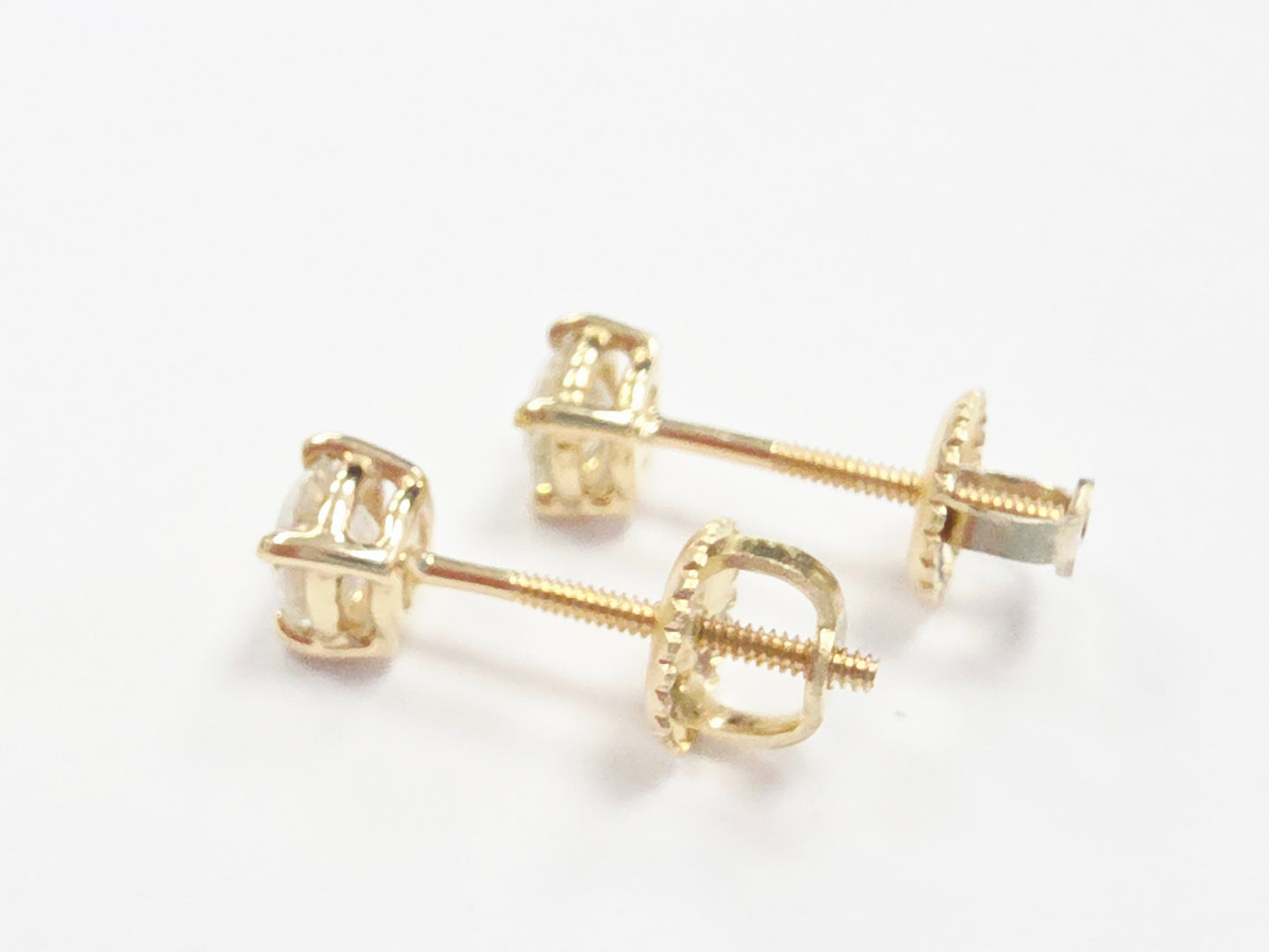 0.60 Carat Natural Brilliant Round Diamond Studs Yellow Gold 14 Karat