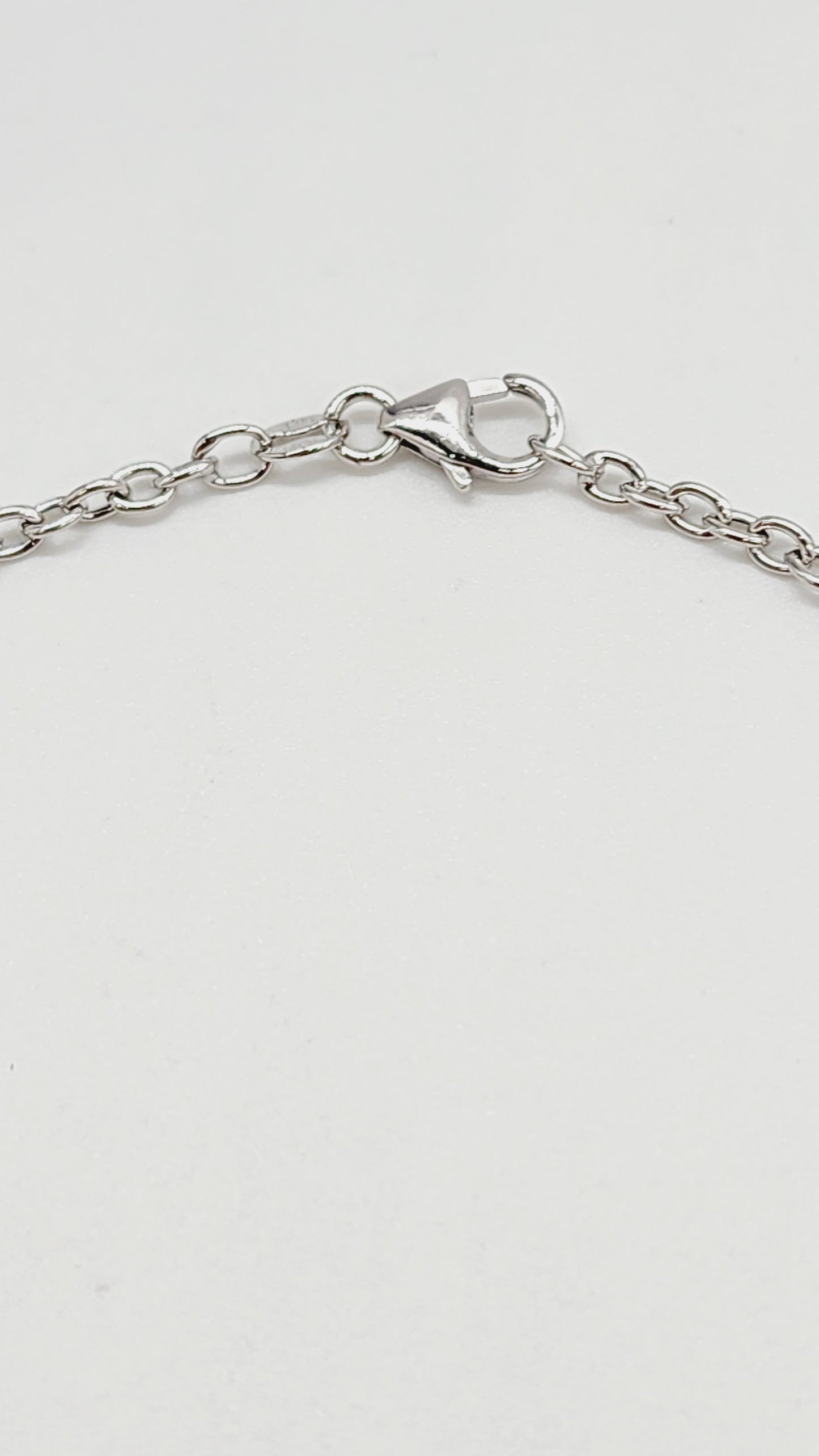 0.82 Carats Heart Shape Amethyst Necklace 14 Karat White Gold