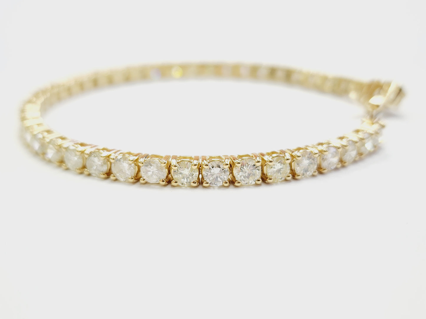 7.83 Carat Natural Diamond Tennis Bracelet 14 Karat Yellow Gold