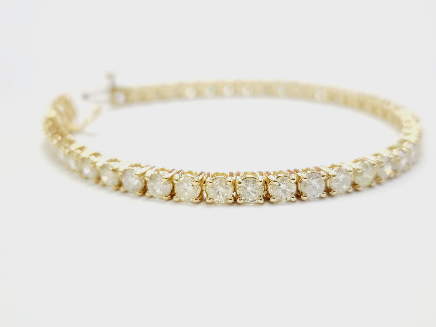 7.83 Carat Natural Diamond Tennis Bracelet 14 Karat Yellow Gold