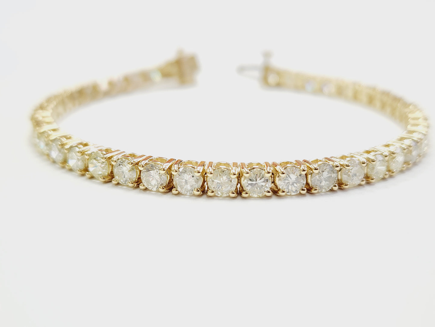 7.83 Carat Natural Diamond Tennis Bracelet 14 Karat Yellow Gold