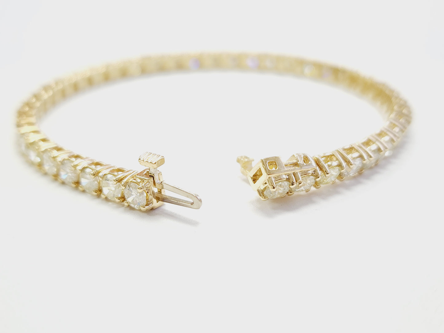 7.83 Carat Natural Diamond Tennis Bracelet 14 Karat Yellow Gold