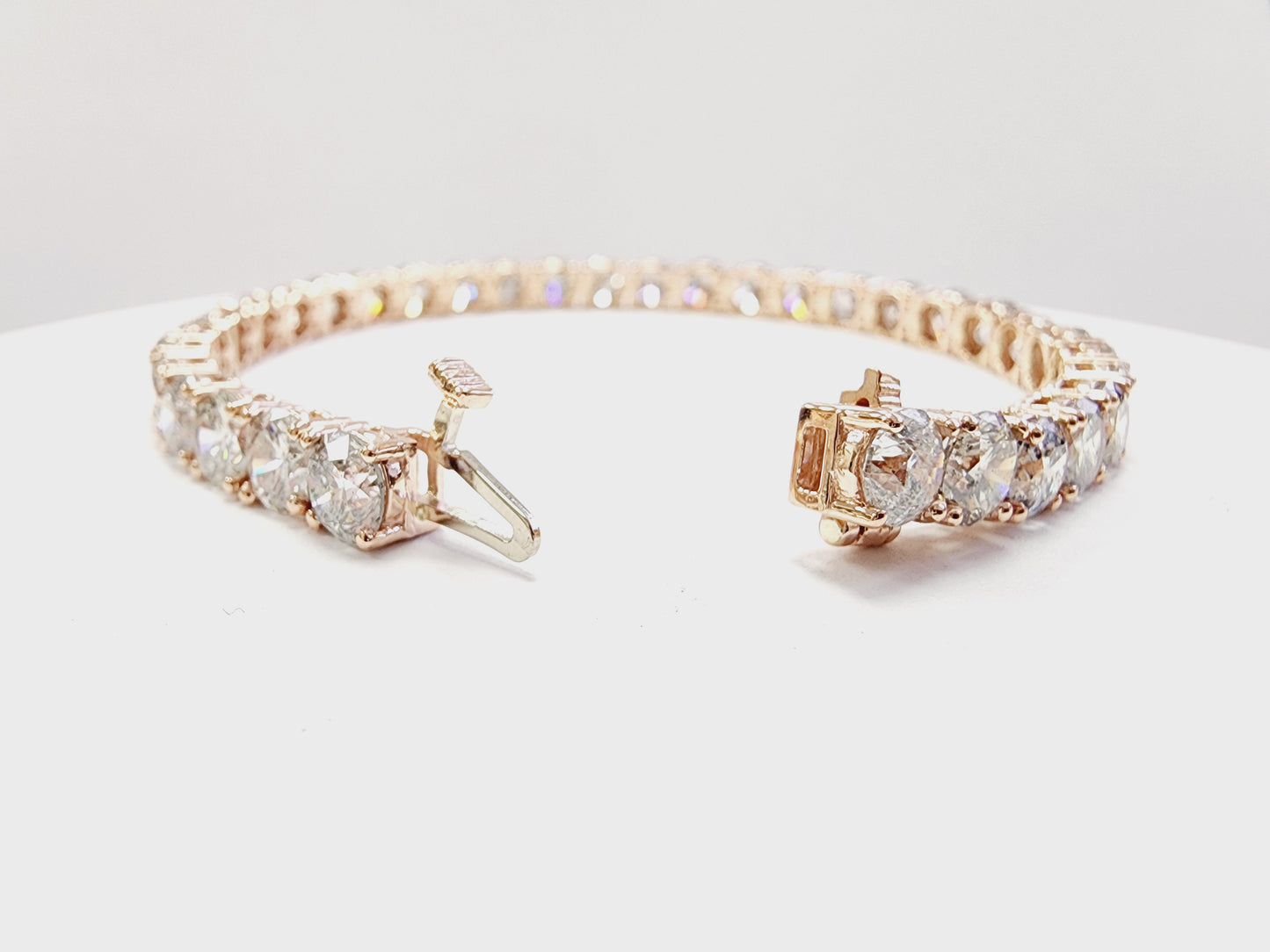 19.40 Carat Round Brilliant Cut Diamond Tennis Bracelet 14 Karat Rose Gold