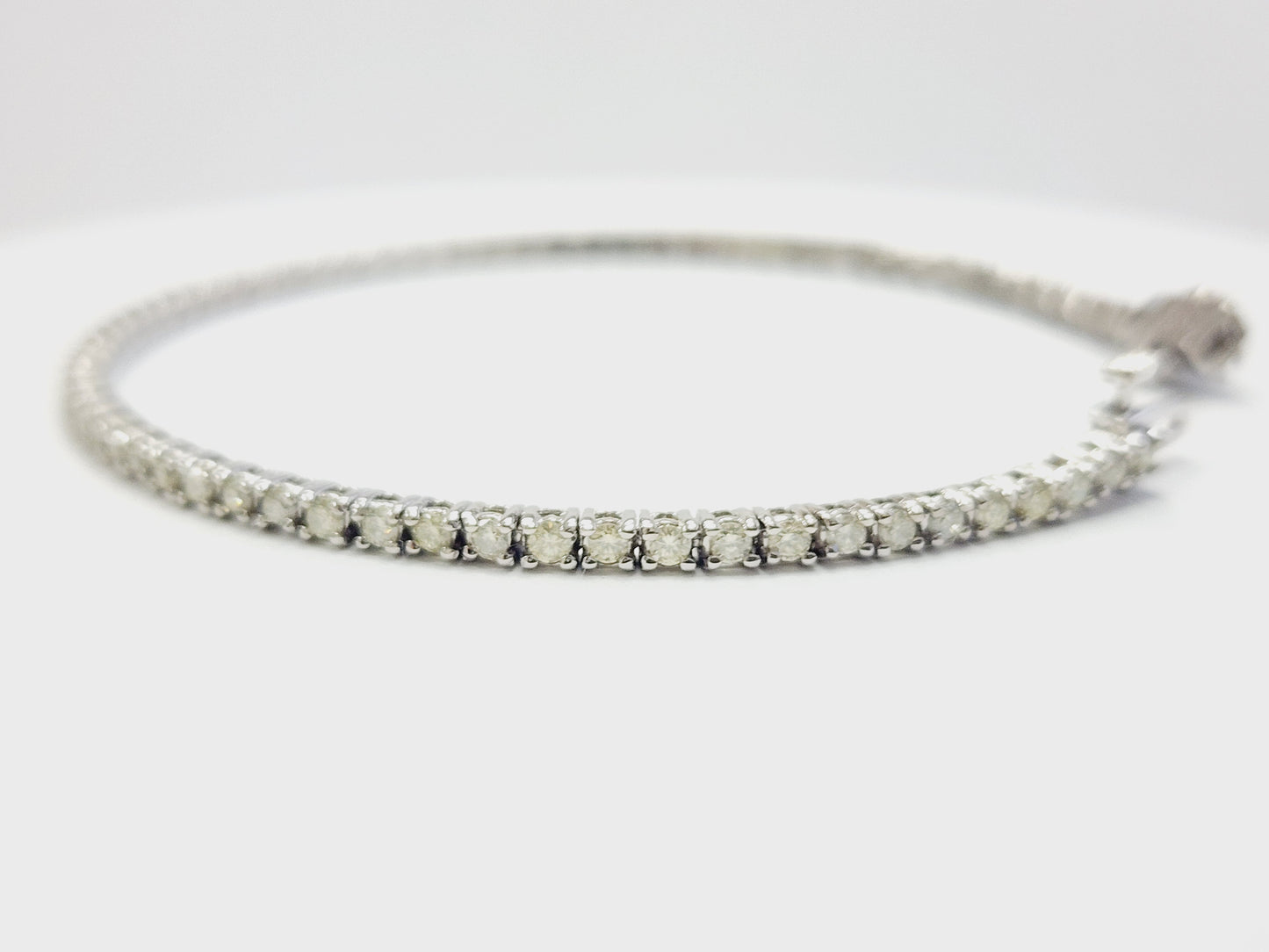 1.90 Carat Natural Diamond Tennis Bracelet 14 Karat White Gold