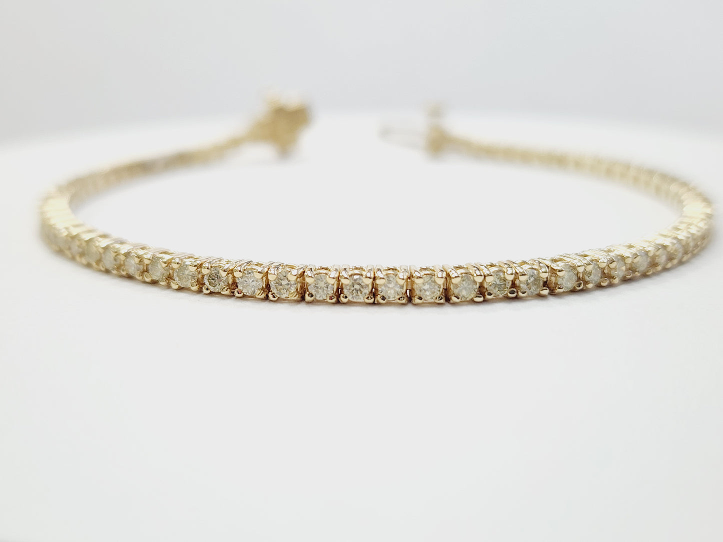 1.90 Carat Natural Diamond Tennis Bracelet 14 Karat Yellow Gold
