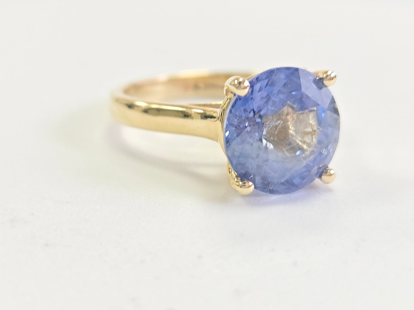 GIA Natural 5.60 Carats Round Shape Sapphire Ring 14 Karat Yellow Gold
