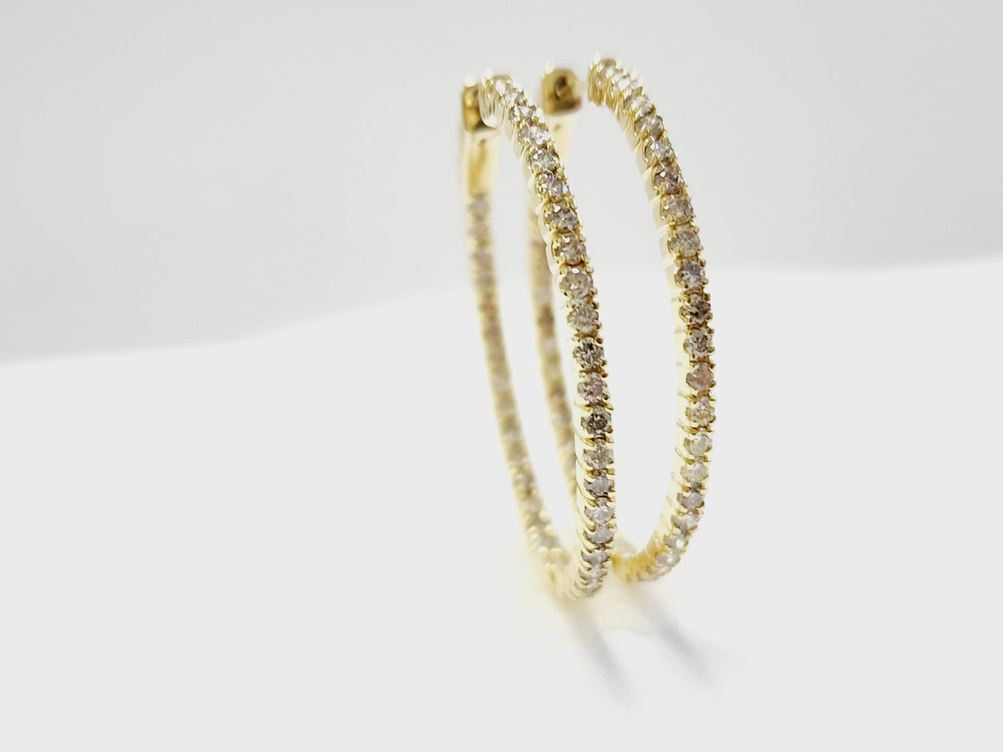 1.73 Carat Diamond Oval Hoops Earrings 14 Karat Yellow Gold