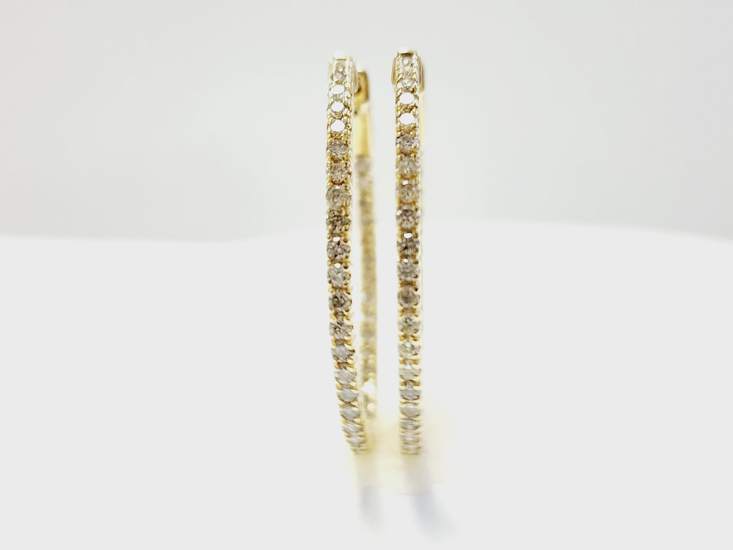 1.73 Carat Diamond Oval Hoops Earrings 14 Karat Yellow Gold