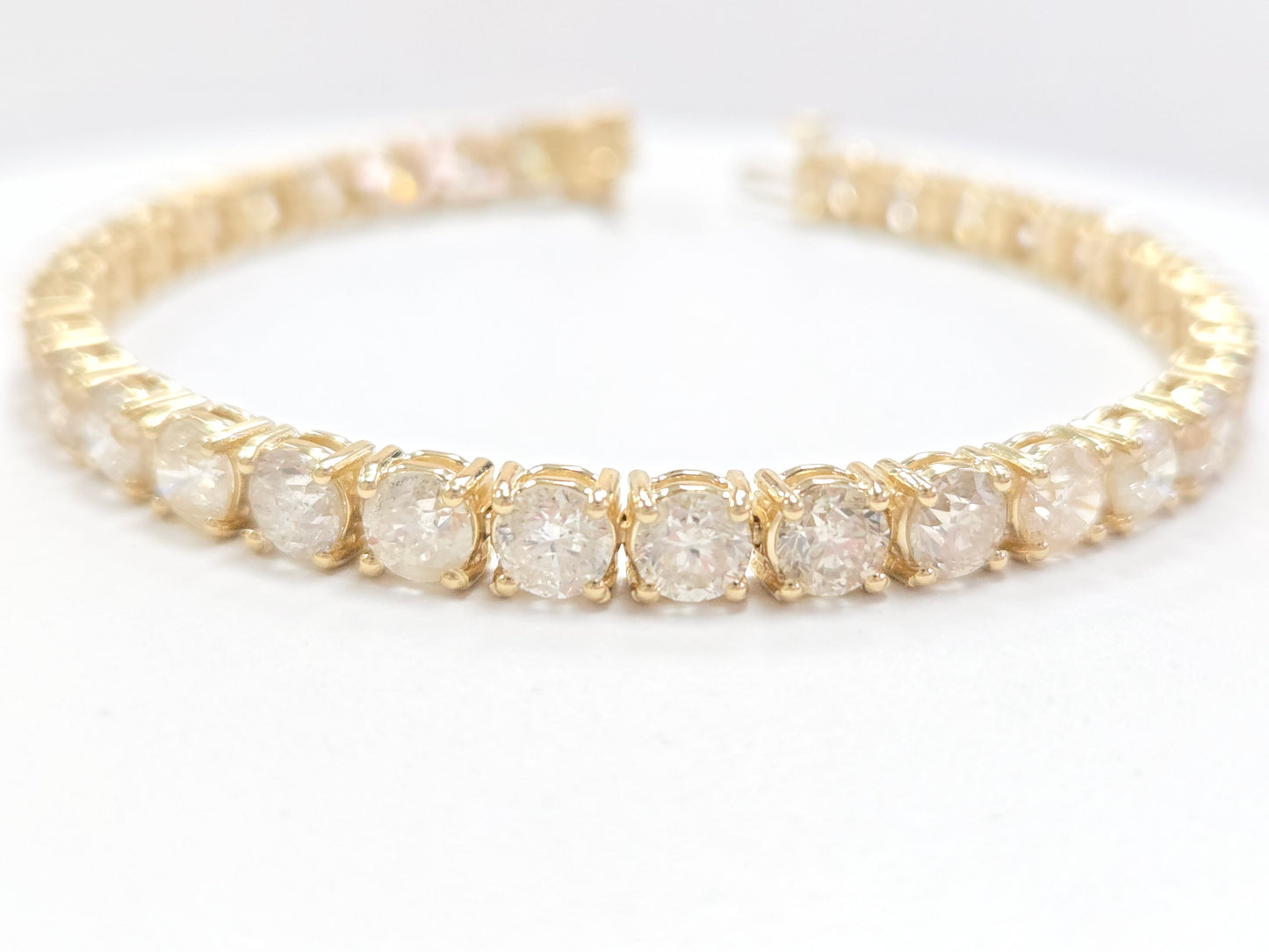 15.90 Carat Natural Diamond Tennis Bracelet 14 Karat Yellow Gold
