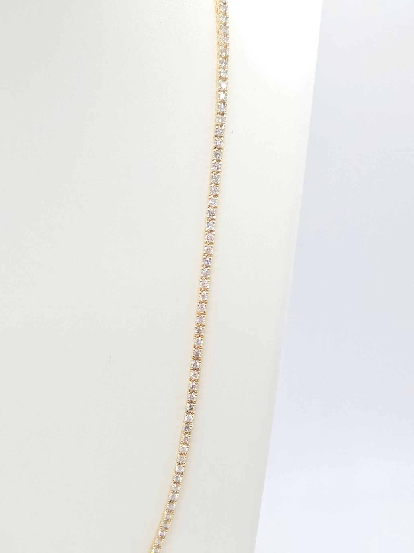 8.84 Carat Round Natural Diamond Tennis Necklace 14 Karat Yellow Gold 22''