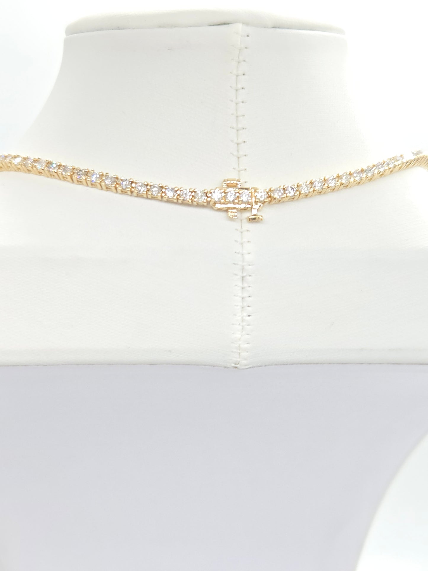 8.84 Carat Round Natural Diamond Tennis Necklace 14 Karat Yellow Gold 22''