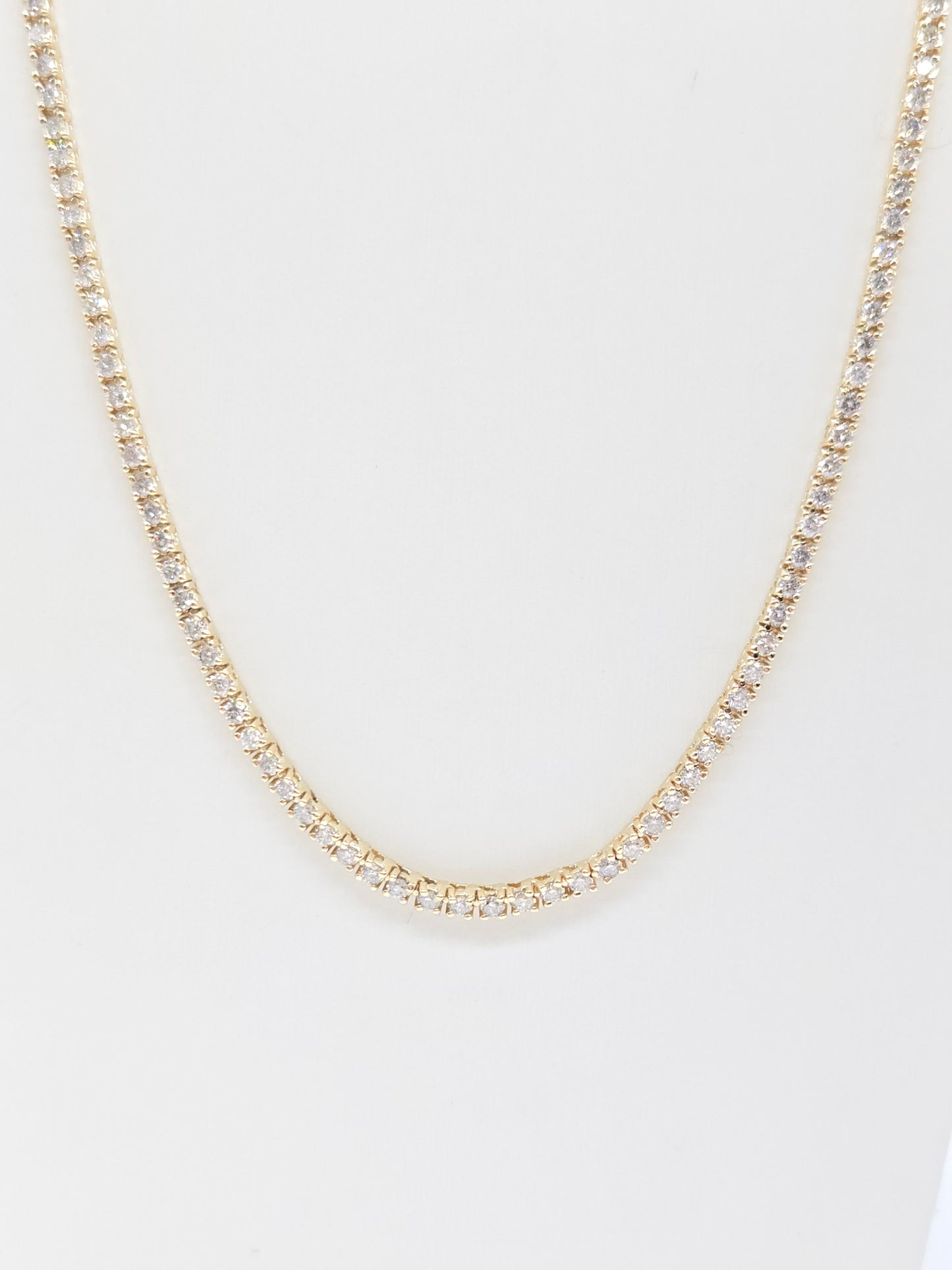 8.84 Carat Round Natural Diamond Tennis Necklace 14 Karat Yellow Gold 22''