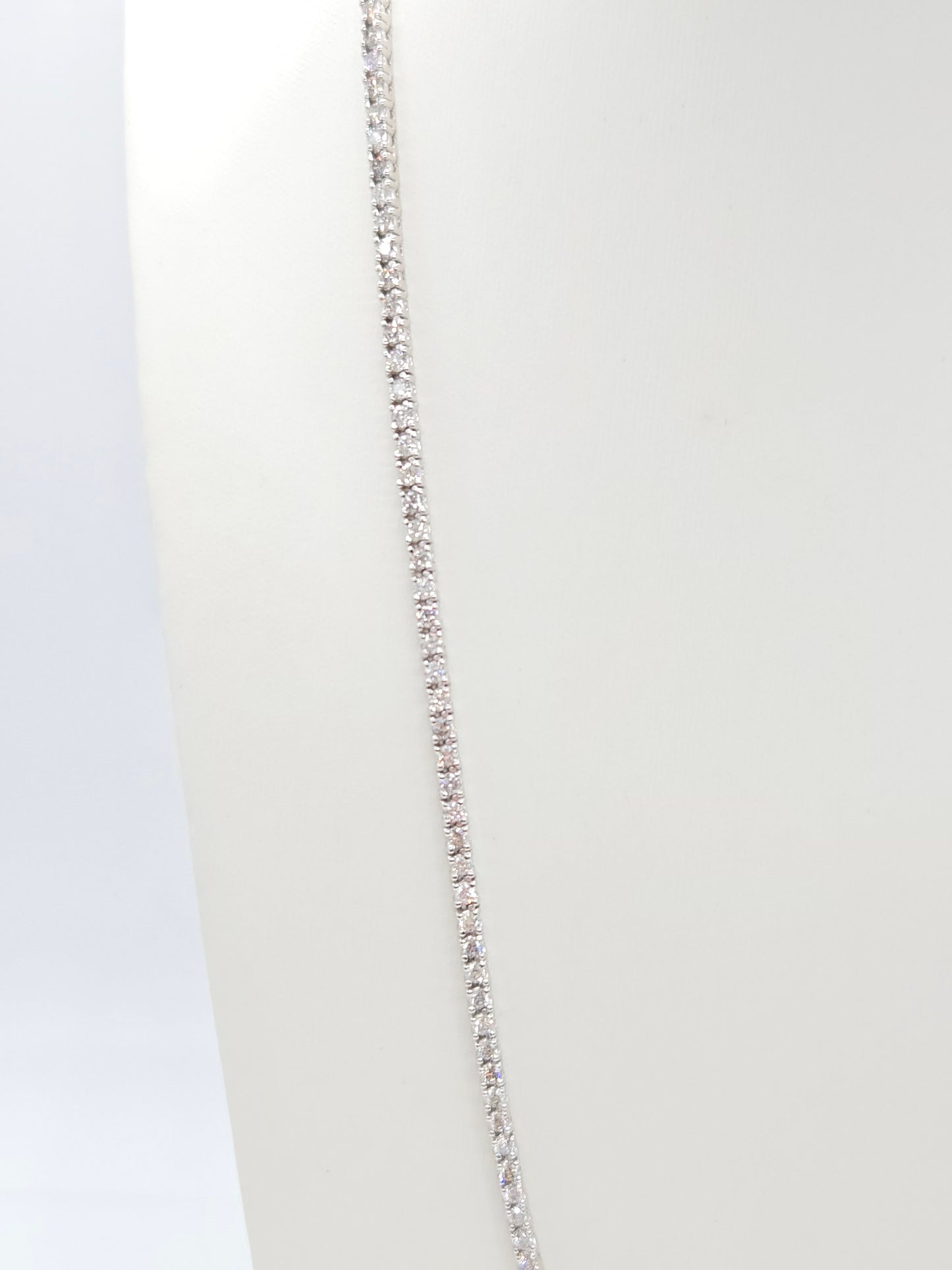 8.91 Carat Natural Round Brilliant Cut Diamond Tennis Necklace 14 Karat White Gold 22''