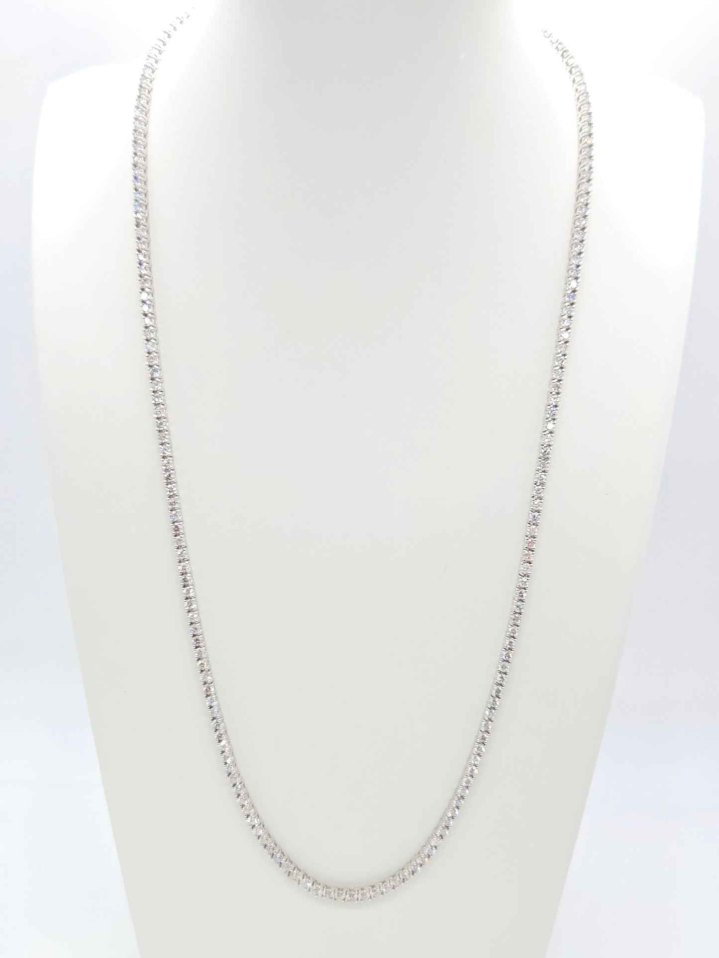 8.91 Carat Natural Round Brilliant Cut Diamond Tennis Necklace 14 Karat White Gold 22''