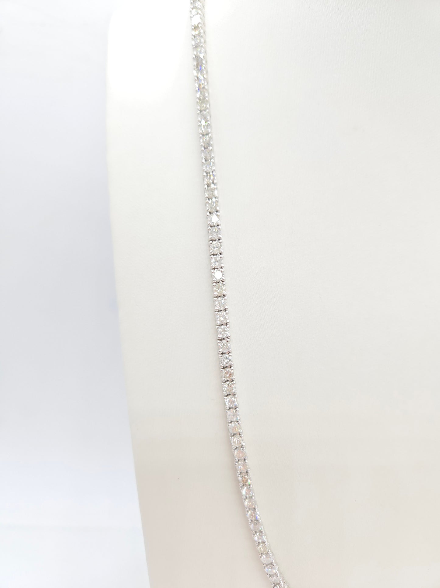 15.15 Carat Natural Round Brilliant Cut Diamond Tennis Necklace 14 Karat White Gold 22''
