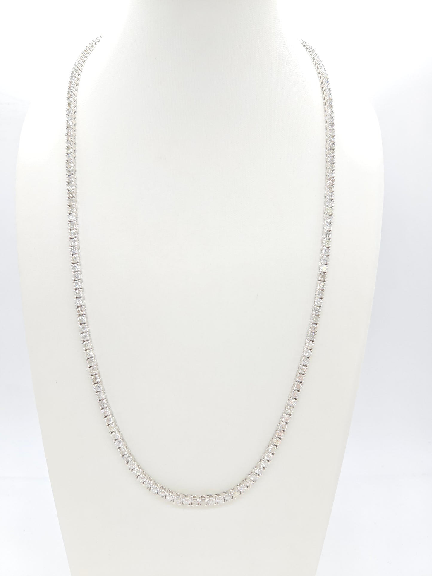 15.15 Carat Natural Round Brilliant Cut Diamond Tennis Necklace 14 Karat White Gold 22''