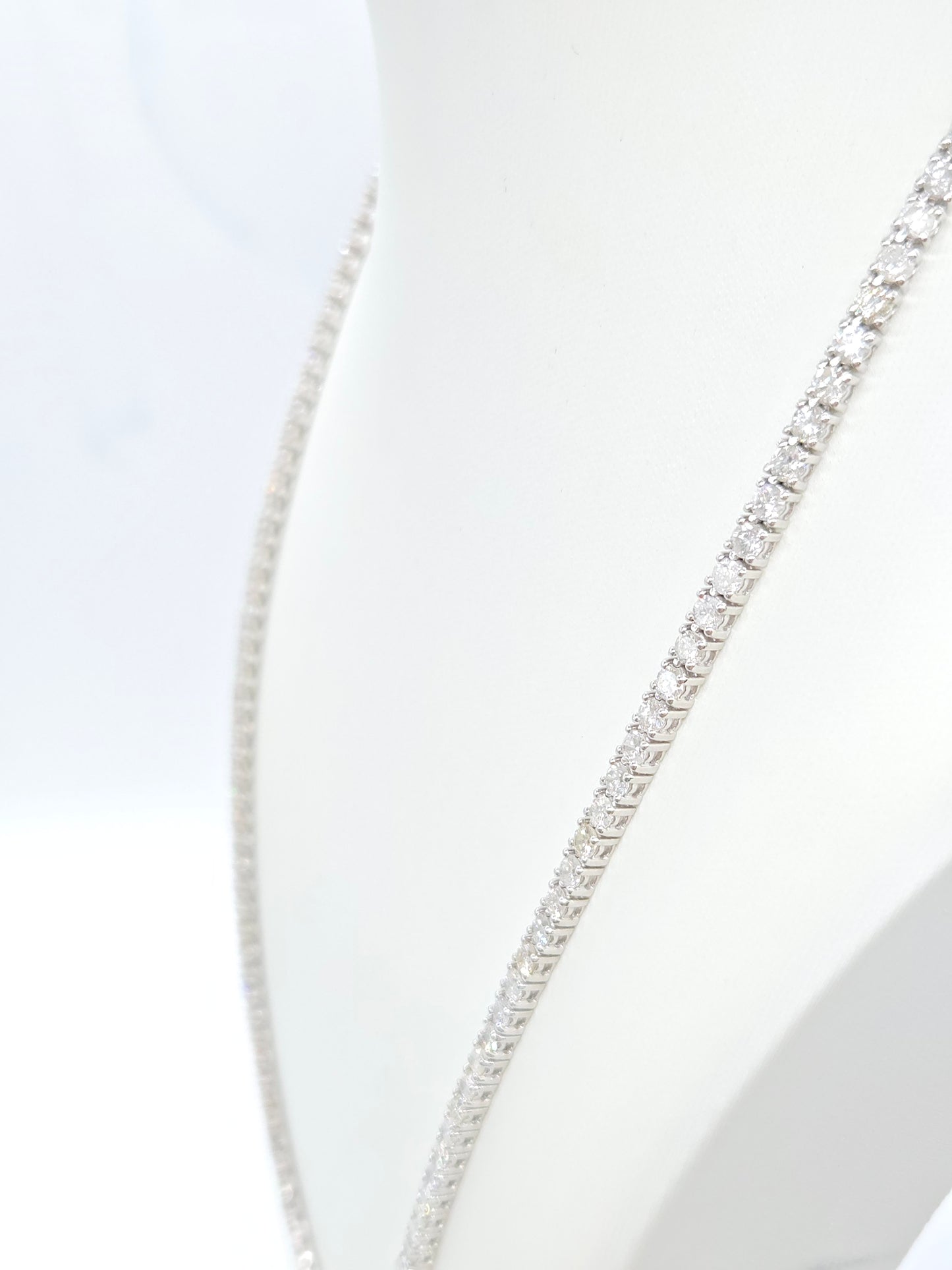 16.40 Carat Natural Round Brilliant Cut Diamond Tennis Necklace 14 Karat White Gold 22''