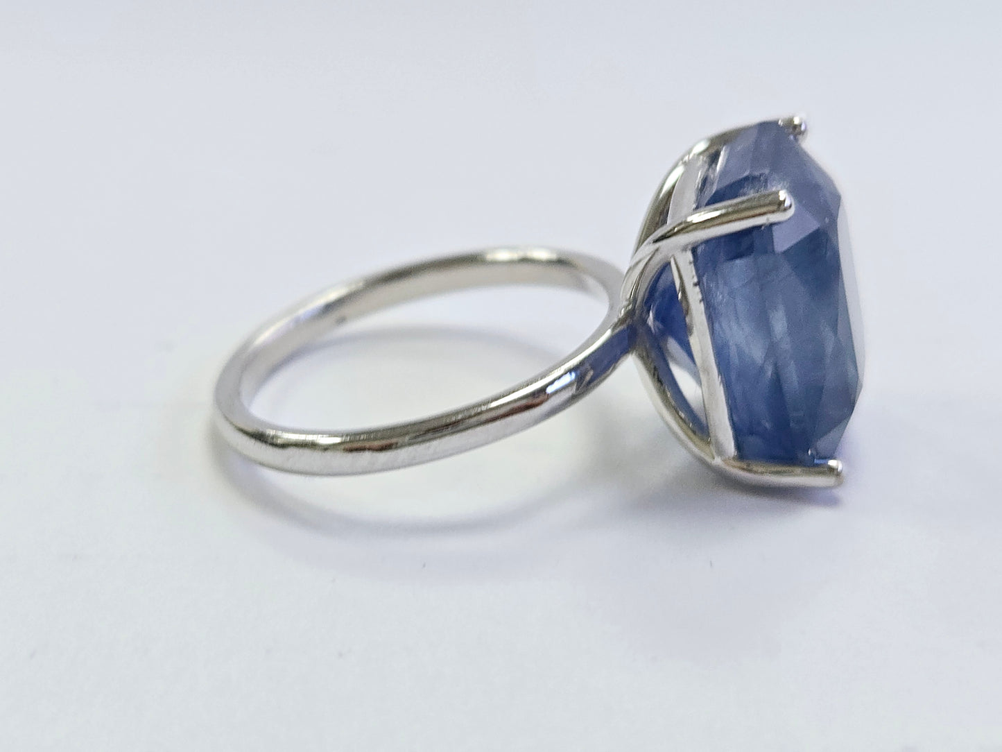 13.33 Carats Radiant Cut Natural Sapphire Ring 14 Karat White Gold
