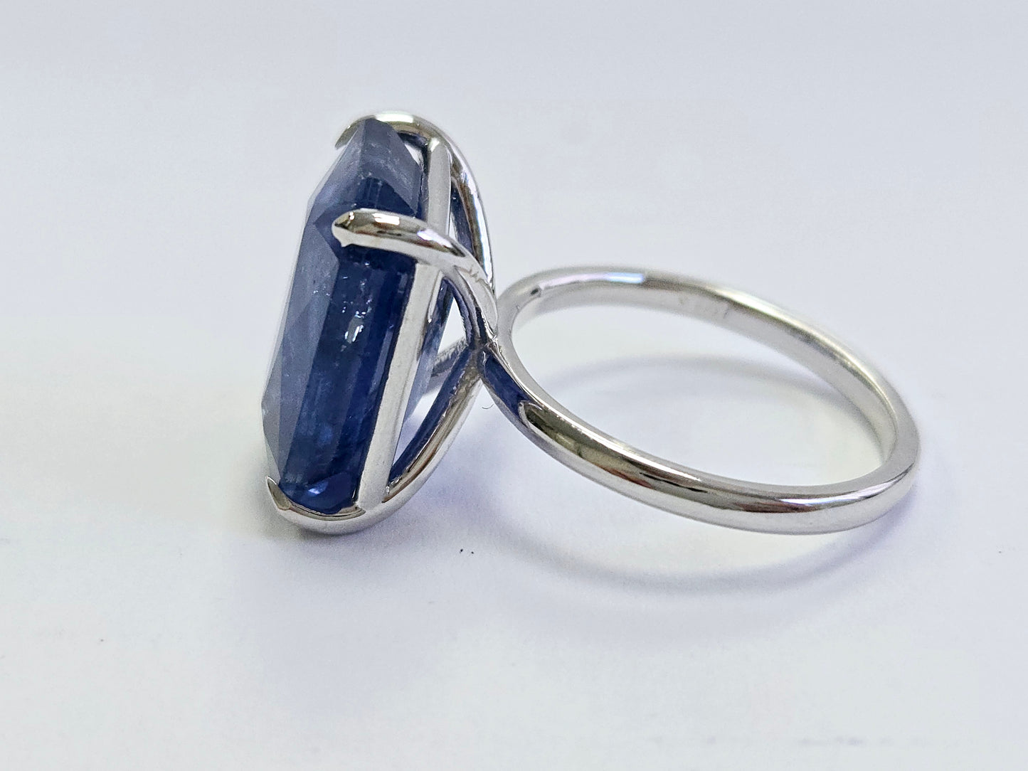 12.34 Carats Radiant Cut Natural Sapphire Ring 14 Karat White Gold