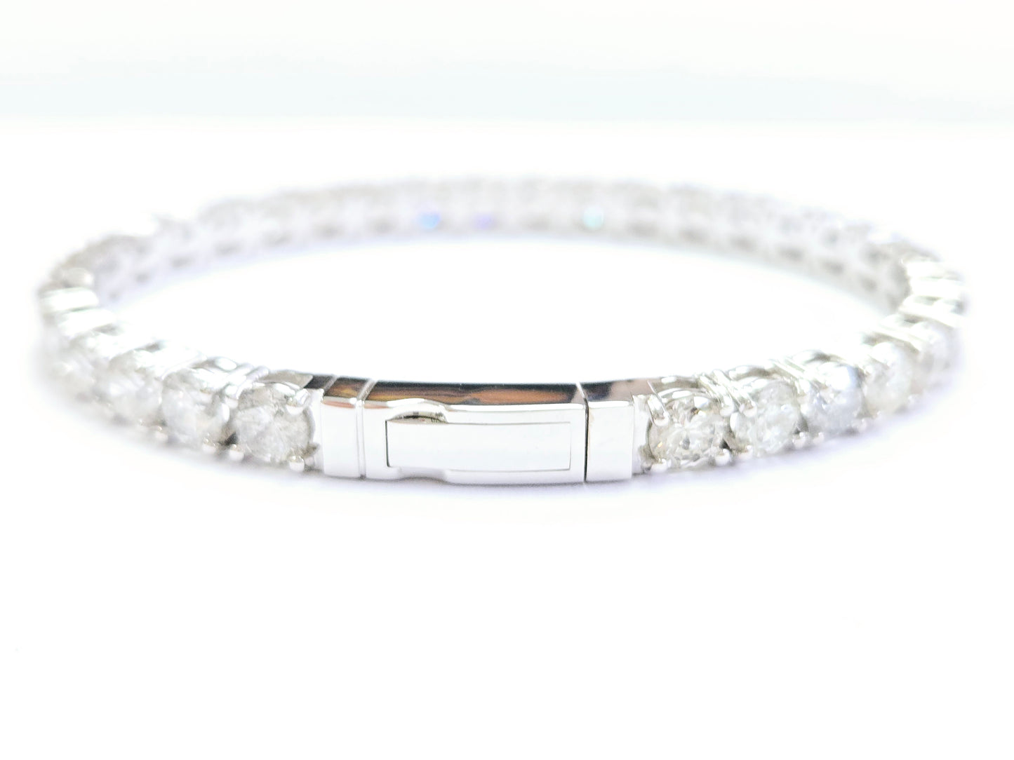 13.32 Carat Natural Diamond Full Flexible Bangle White Gold 14 Karat