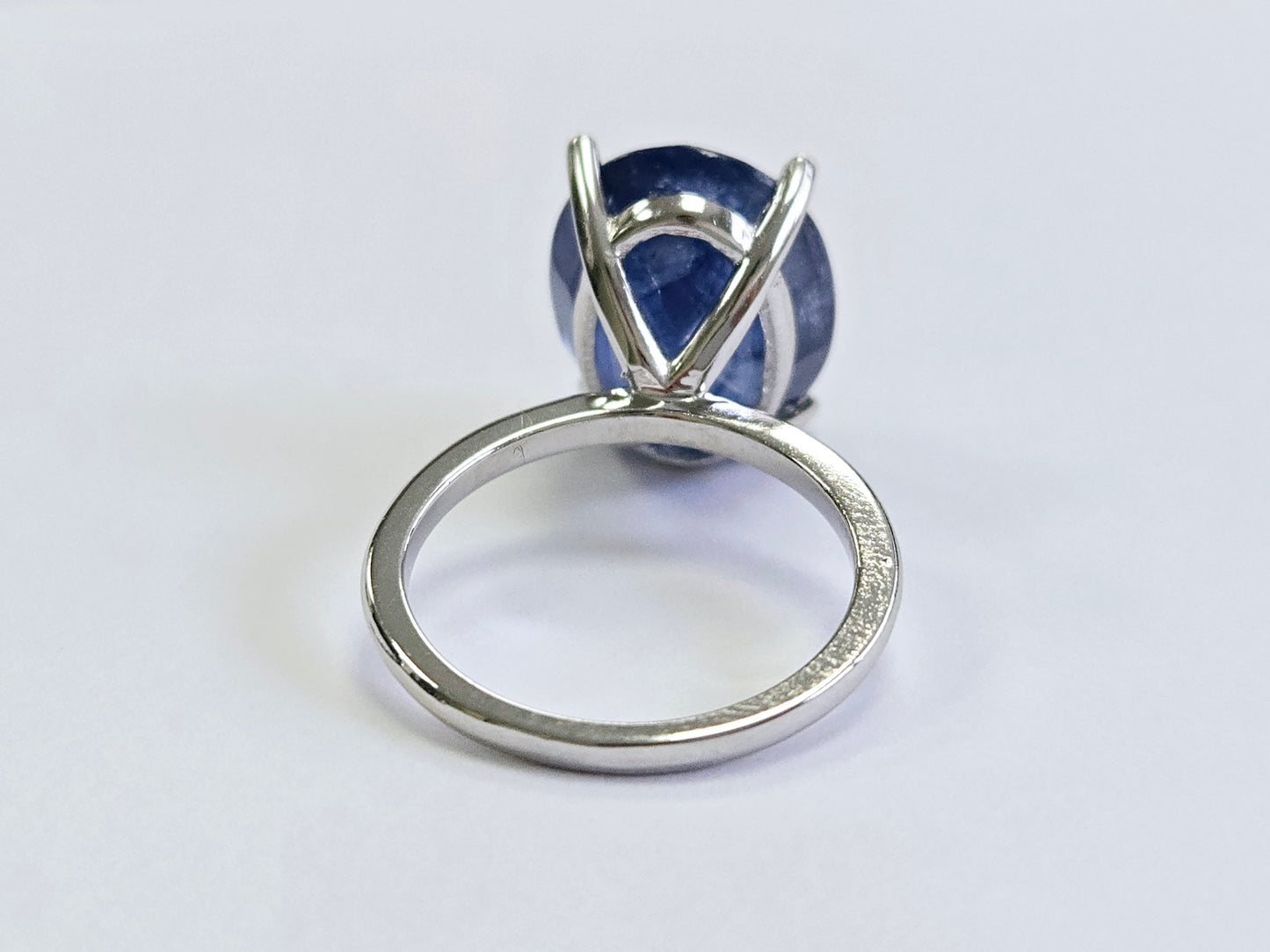 12.60 Carats Oval Shape Natural Sapphire Ring 14 Karat White Gold