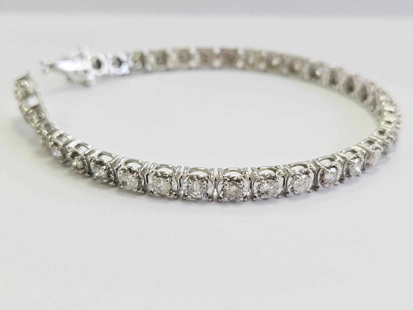 3.64 Carats Diamond Illusion Tennis Bracelet 14 Karat White Gold
