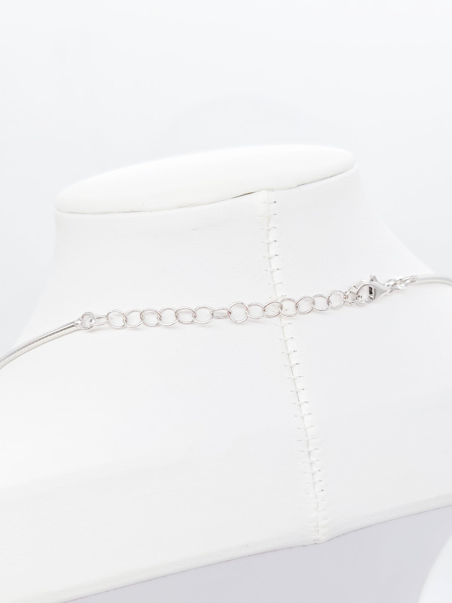 Elegant 14K White Gold Choker Necklace – 16 Inch