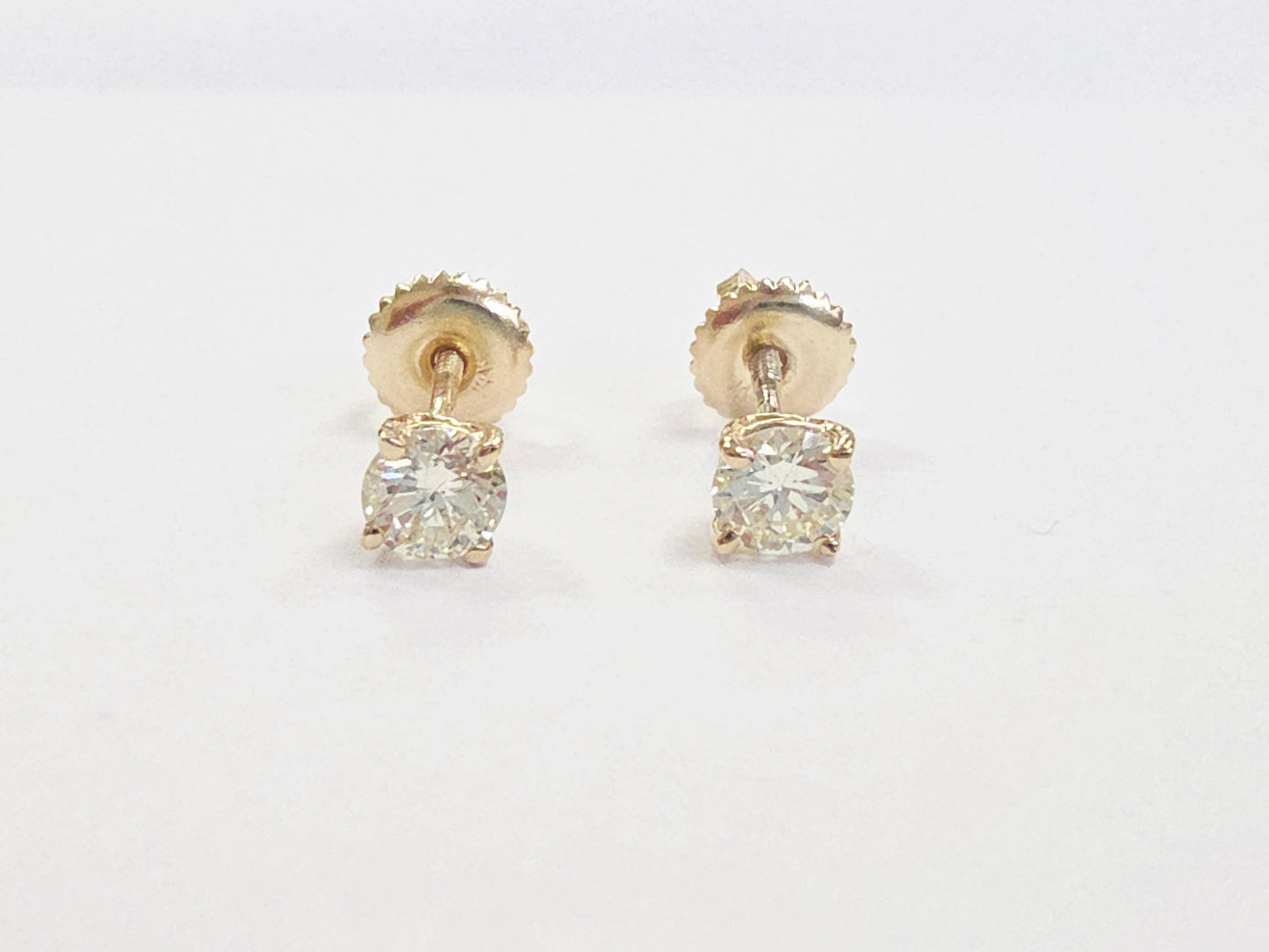 0.52 Carat Natural Brilliant Round Diamond Studs Yellow Gold 14 Karat