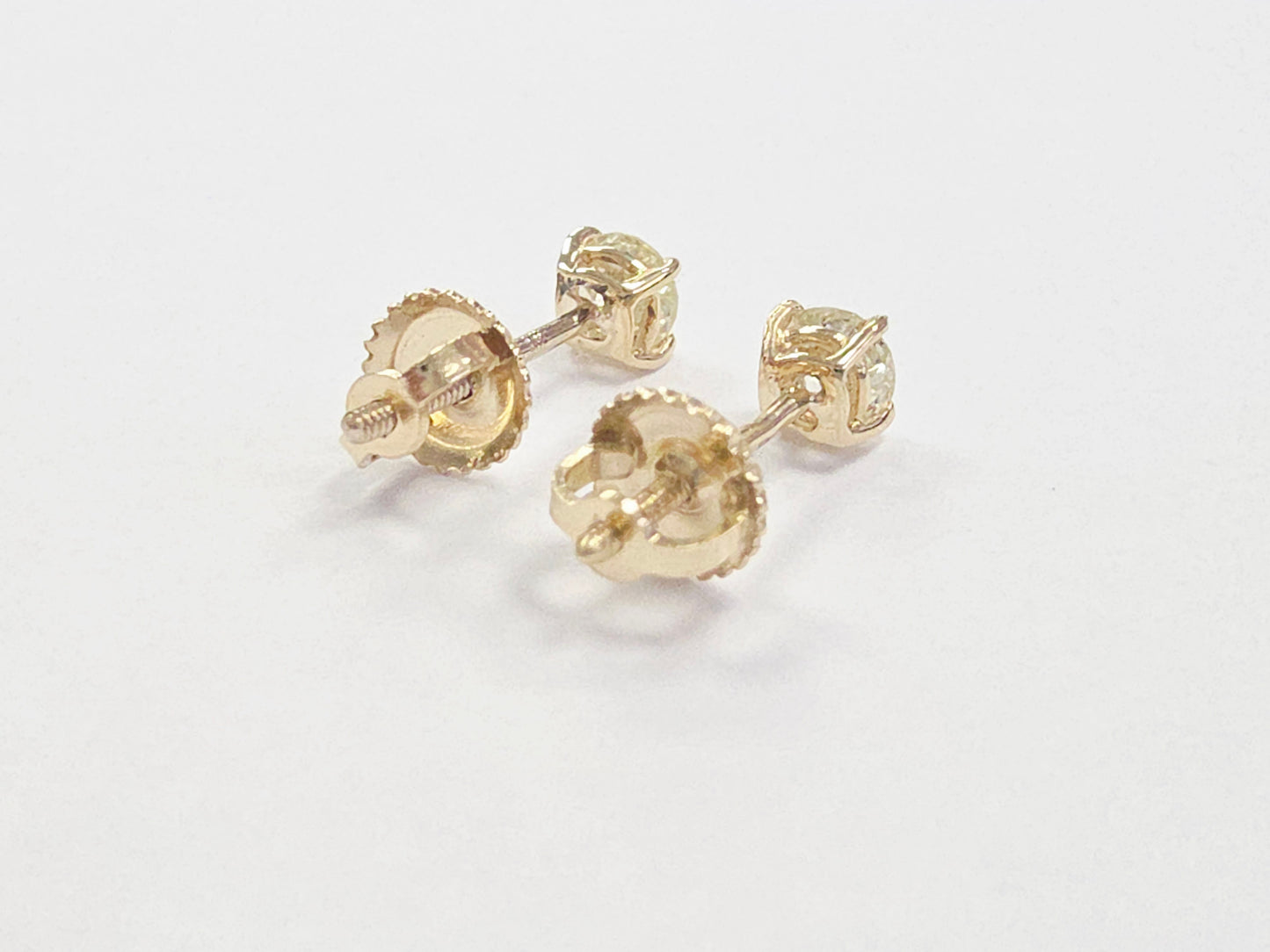 0.52 Carat Natural Brilliant Round Diamond Studs Yellow Gold 14 Karat