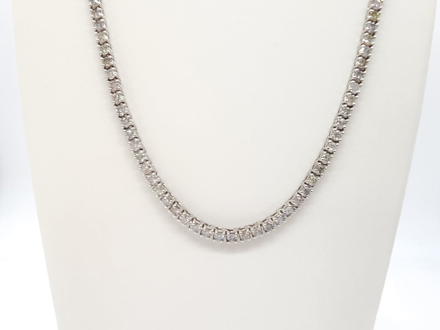 15.65 Carat Round Brilliant Cut Diamond Tennis Necklace 14 Karat White Gold 22''