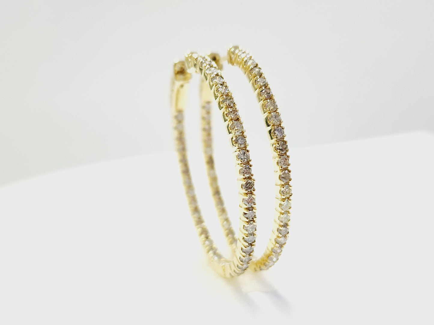 1.73 Carat Diamond Oval Hoops Earrings 14 Karat Yellow Gold