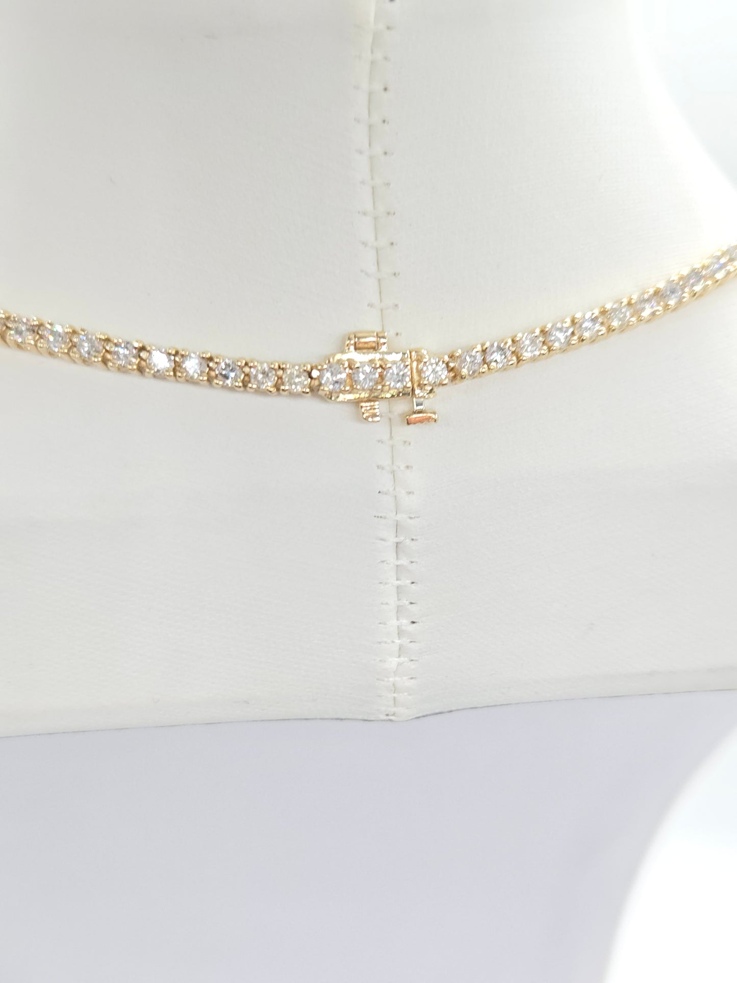 8.84 Carat Round Natural Diamond Tennis Necklace 14 Karat Yellow Gold 22''