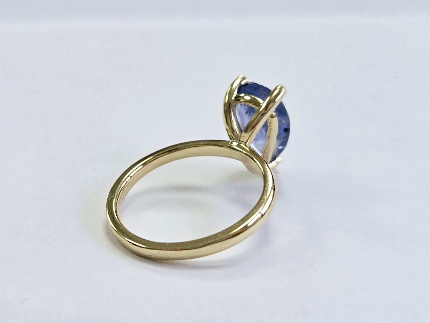 3.10 Carats Pear Natural Sapphire Ring 14 Karat Yellow Gold