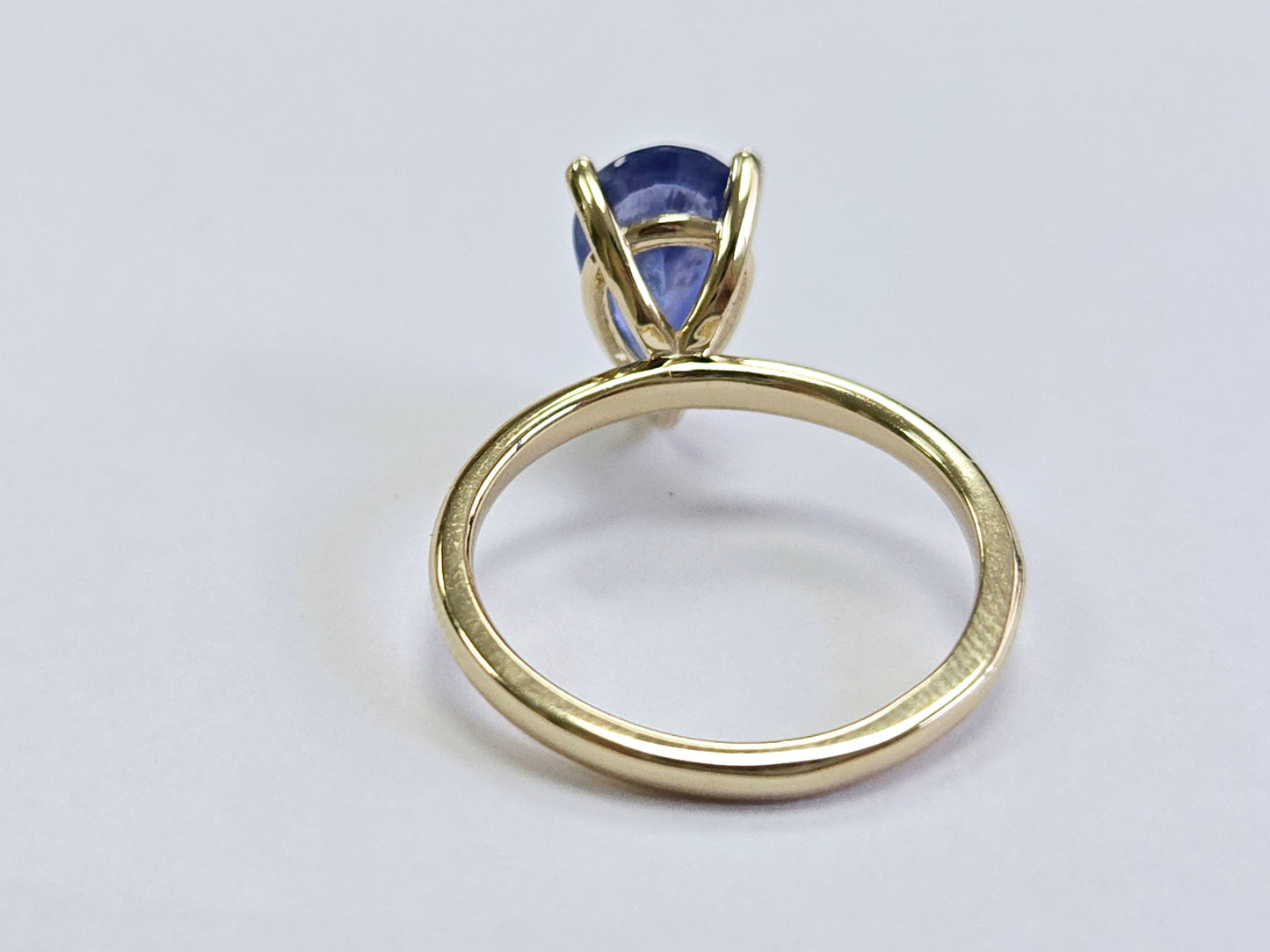 2.28 Carats Pear Natural Sapphire Ring 14 Karat Yellow Gold