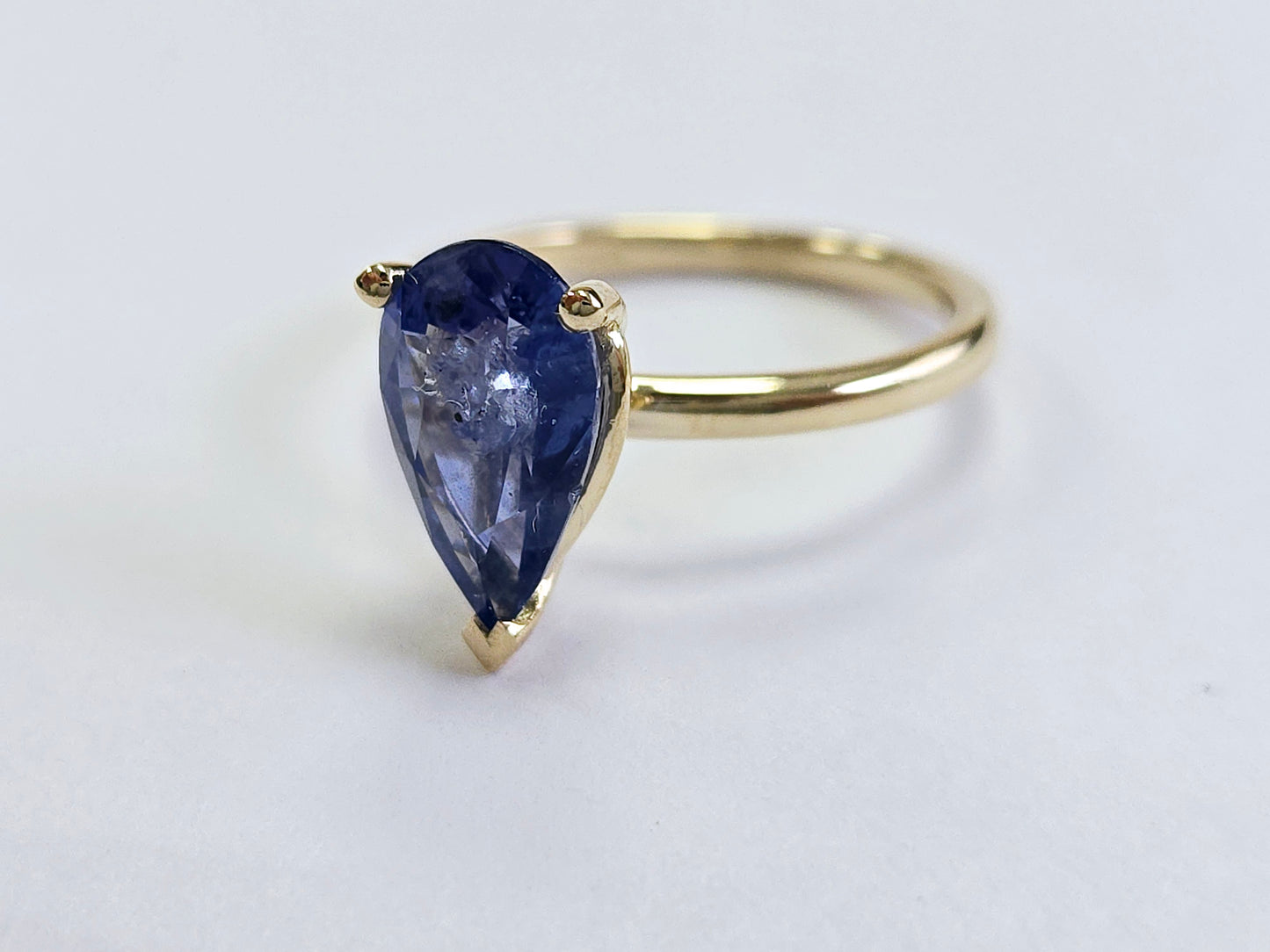 2.28 Carats Pear Natural Sapphire Ring 14 Karat Yellow Gold