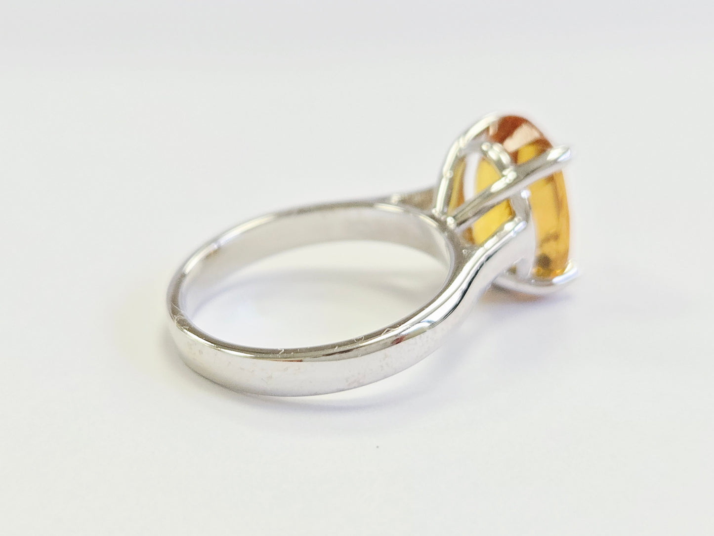 5.22-Carat Natural Oval -Shape Vivid Yellow Sapphire Ring White Gold 14 Karat