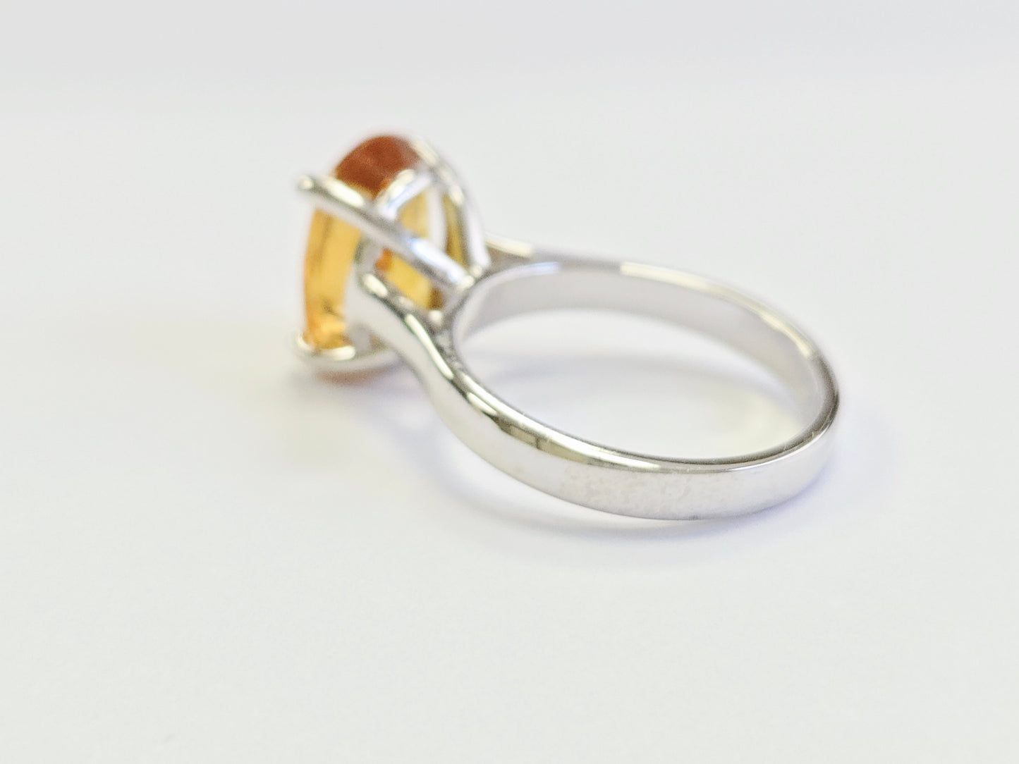5.22-Carat Natural Oval -Shape Vivid Yellow Sapphire Ring White Gold 14 Karat