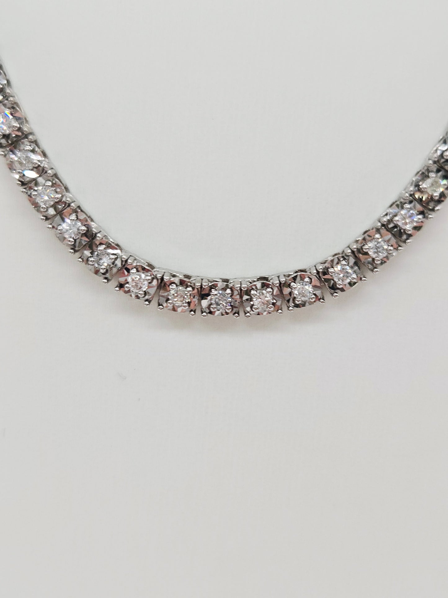 0.82 Carat Diamond Mini Illusion Necklace 14 Karat White Gold 18''