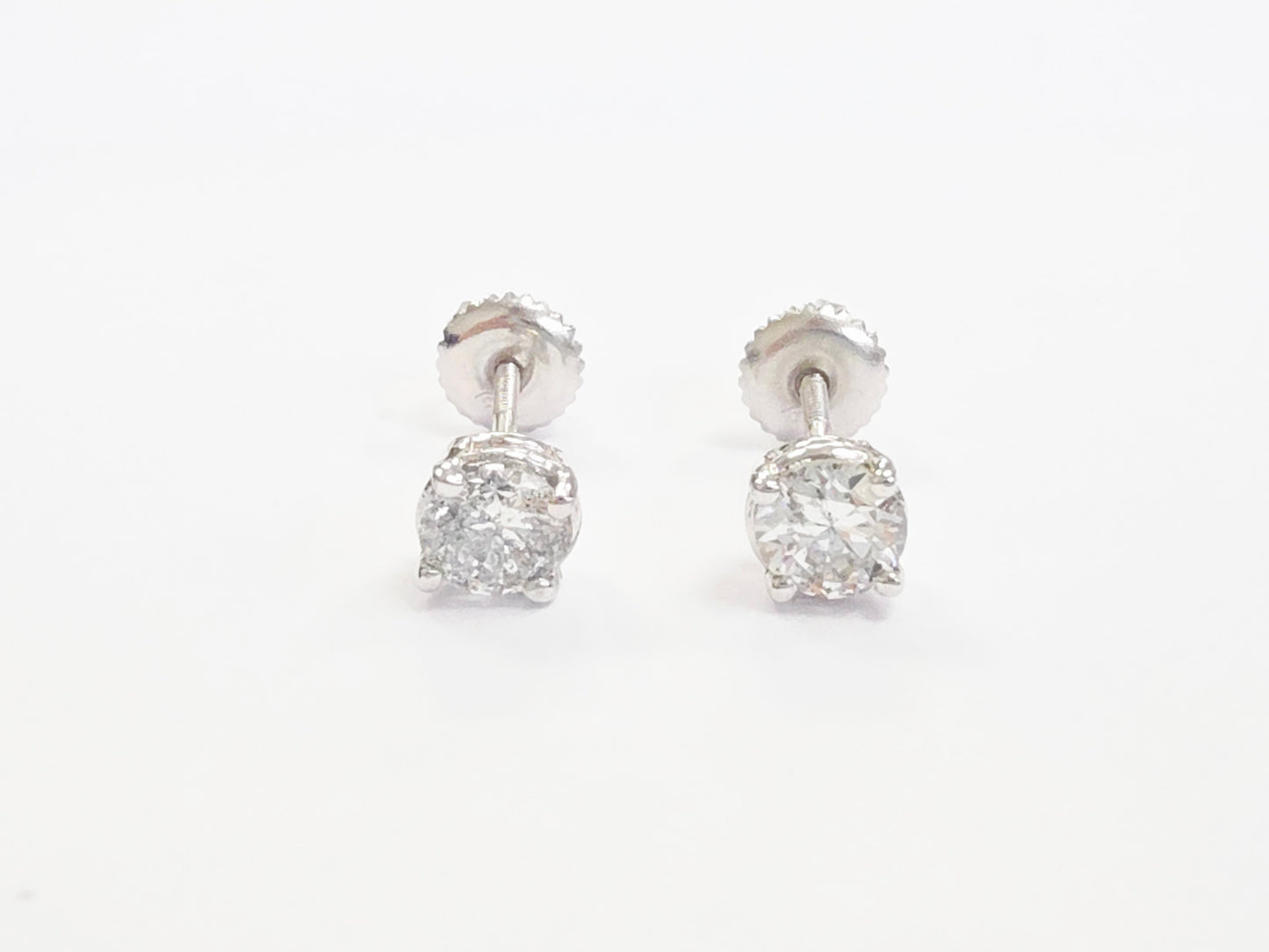 0.93 Carats Natural Diamond Round Shape Studs 14 Karat White Gold