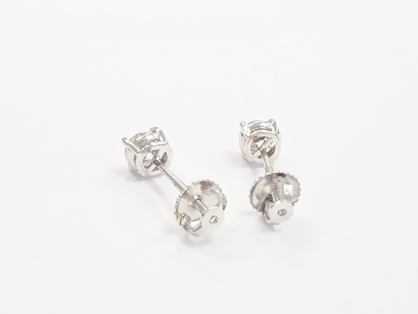 0.93 Carats Natural Diamond Round Shape Studs 14 Karat White Gold