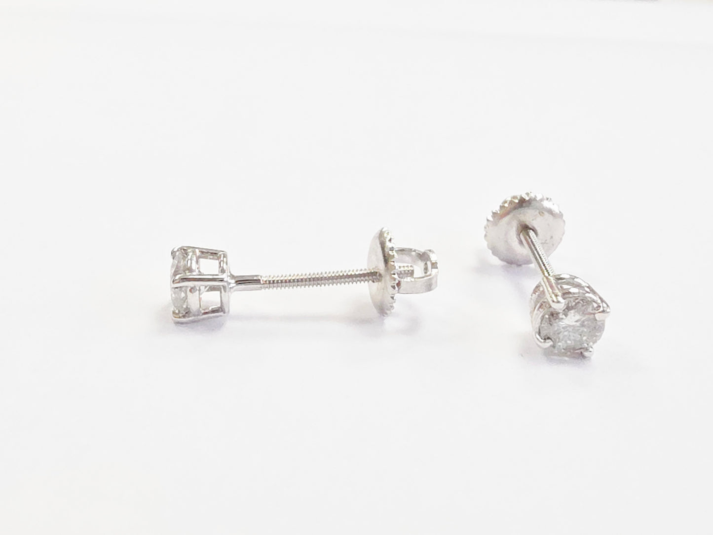 0.46 Carats Natural Diamond Round Shape Studs 14 Karat White Gold