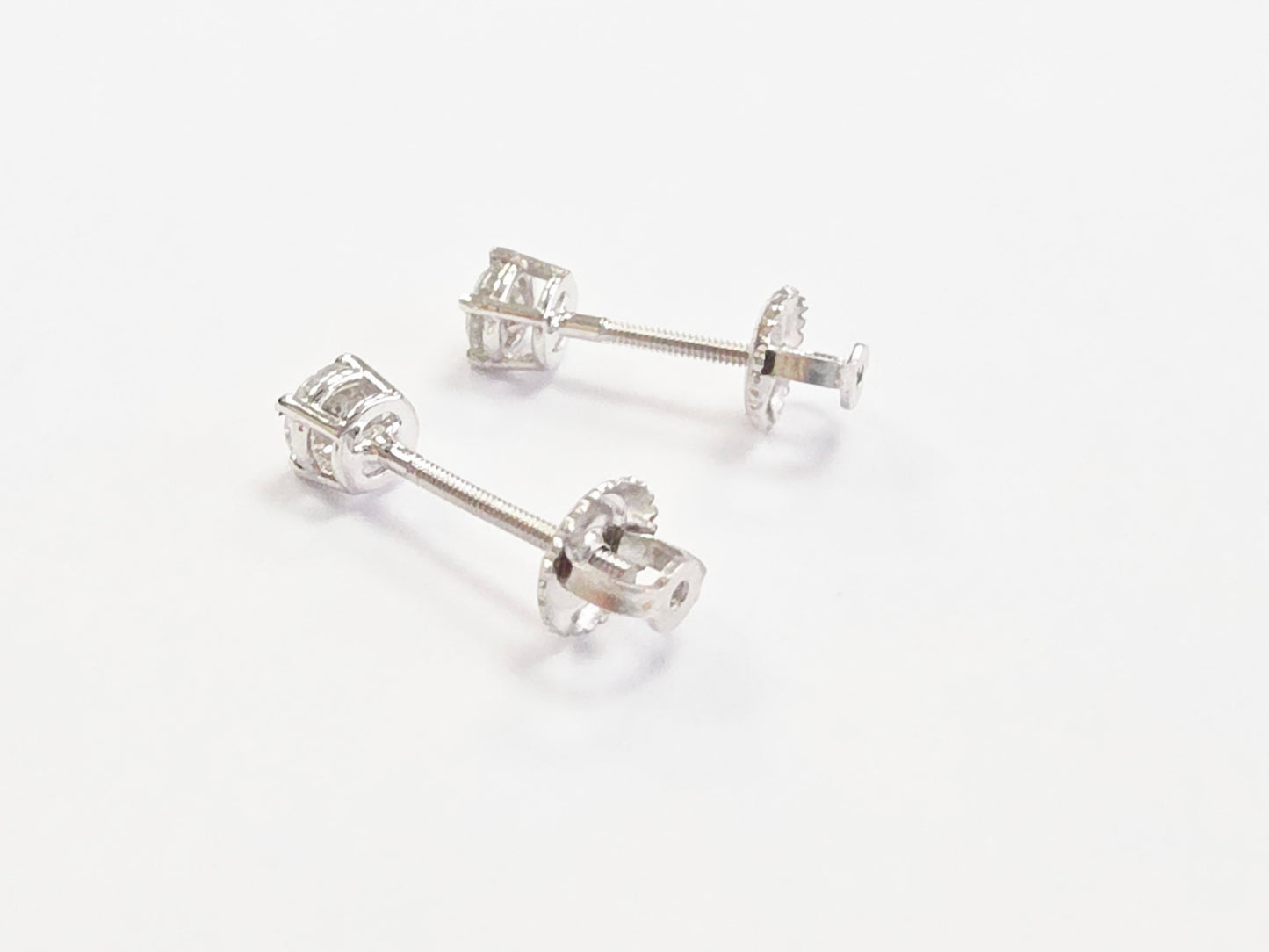 0.46 Carats Natural Diamond Round Shape Studs 14 Karat White Gold