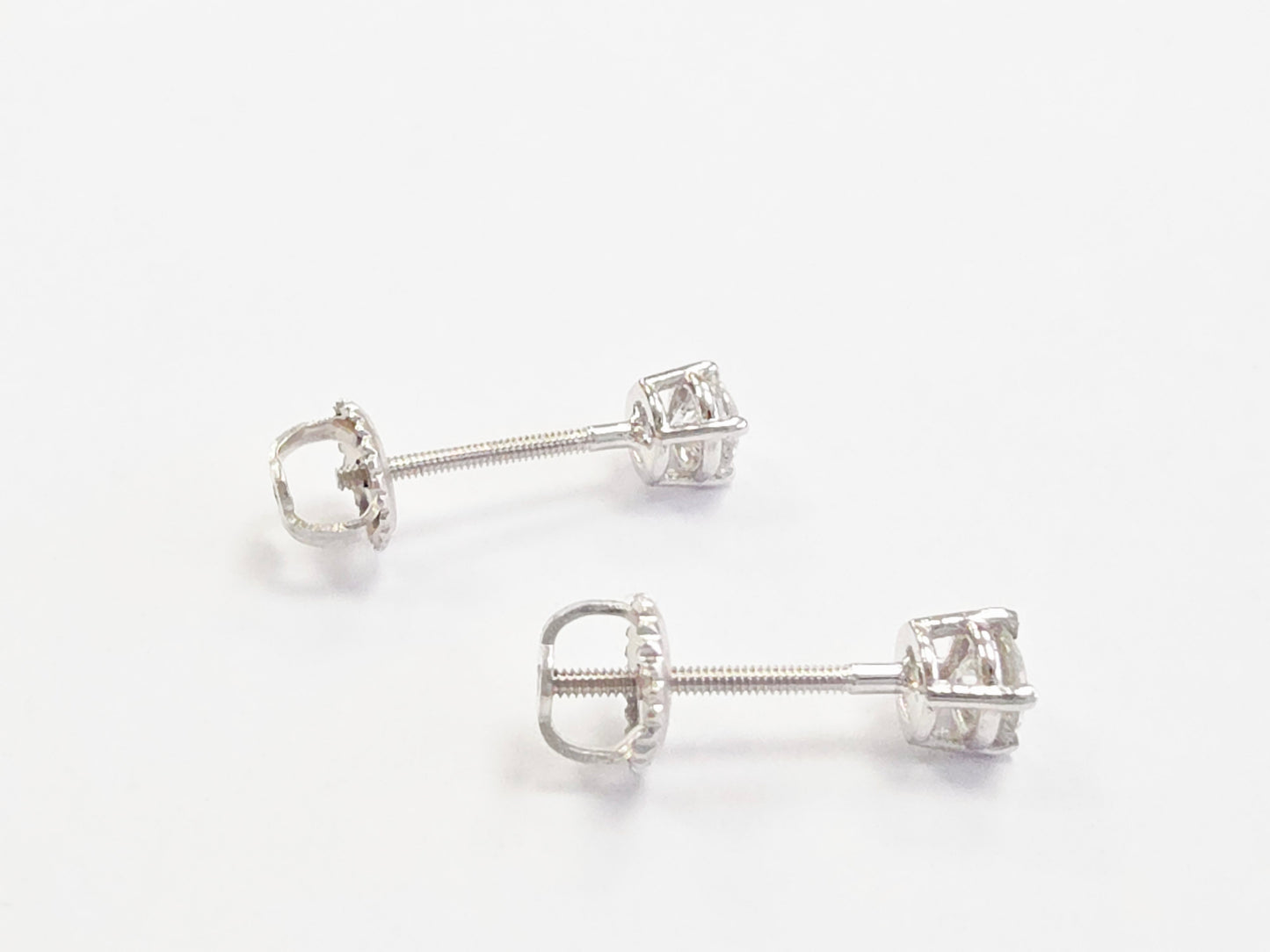 0.46 Carats Natural Diamond Round Shape Studs 14 Karat White Gold