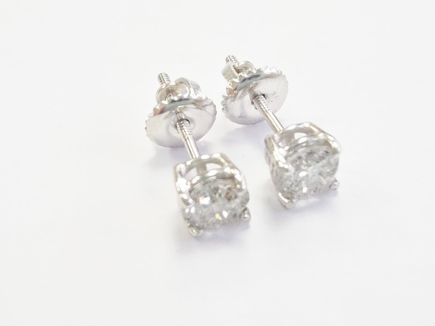0.87 Carats Natural Diamond Round Shape Studs 14 Karat White Gold