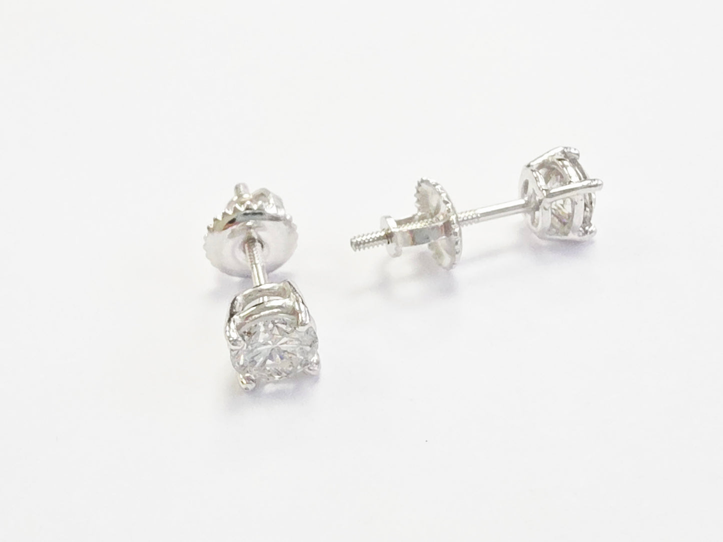 0.87 Carats Natural Diamond Round Shape Studs 14 Karat White Gold