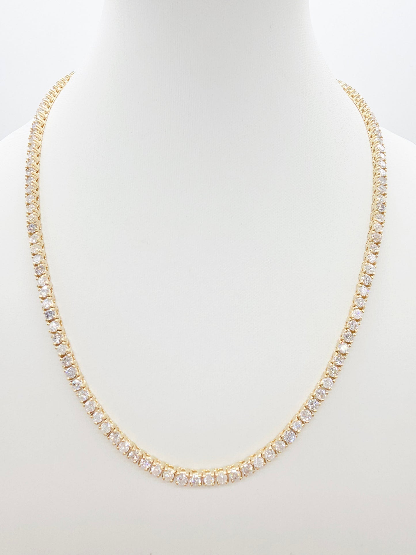 8.87 Carat Natural Diamond Tennis Necklace in 14K Yellow Gold 17"