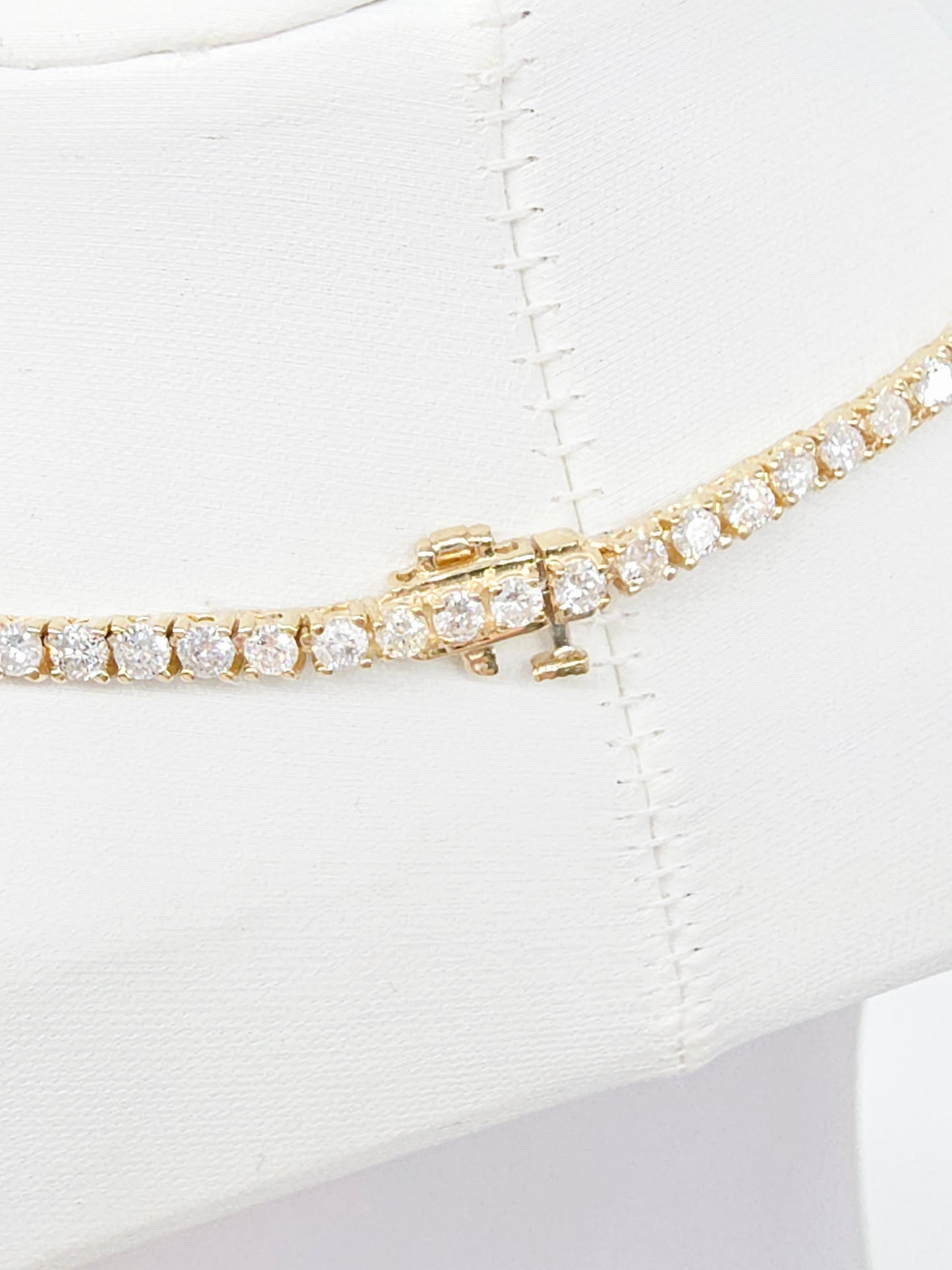 8.87 Carat Natural Diamond Tennis Necklace in 14K Yellow Gold 17"