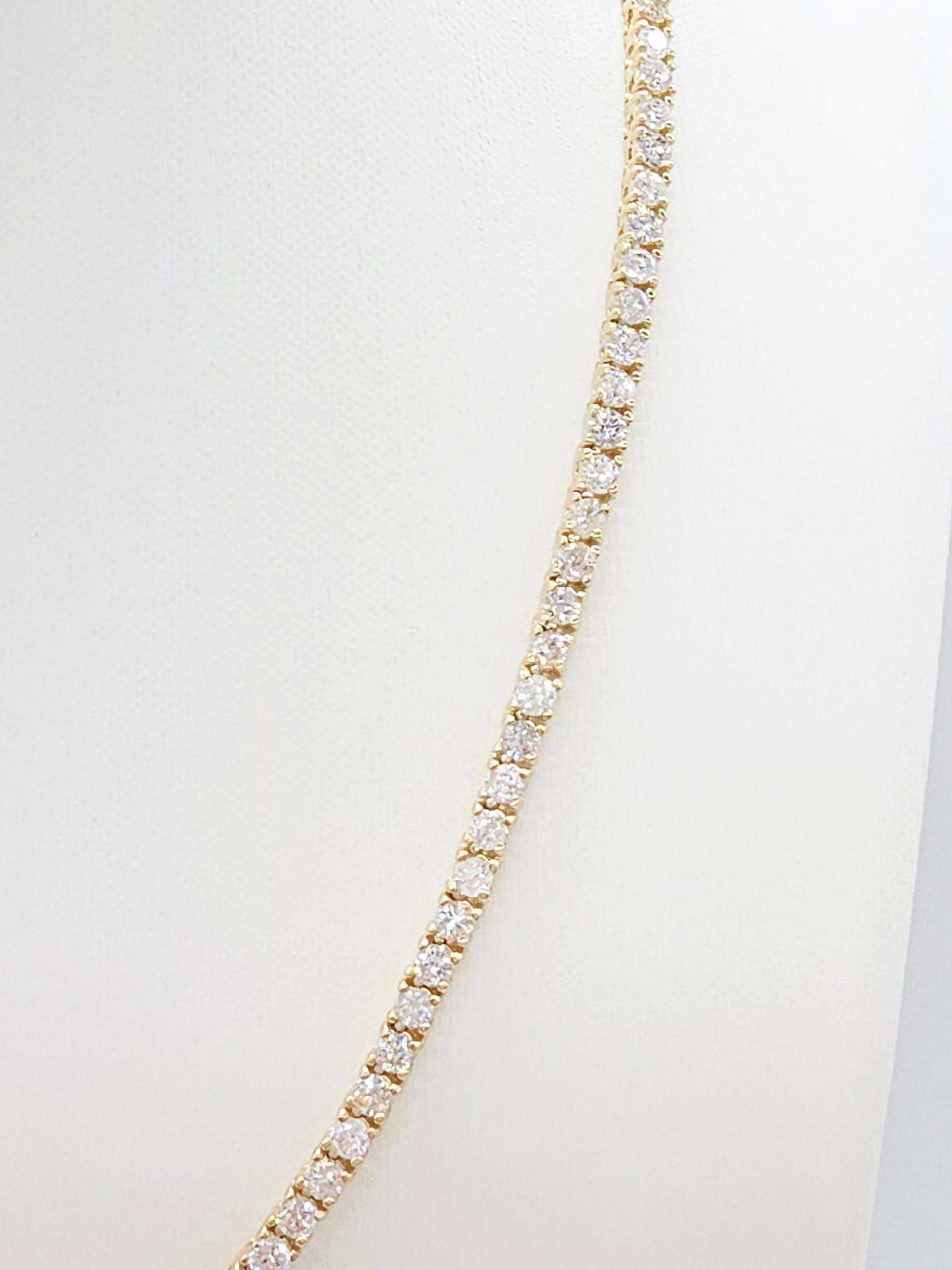 8.87 Carat Natural Diamond Tennis Necklace in 14K Yellow Gold 17"