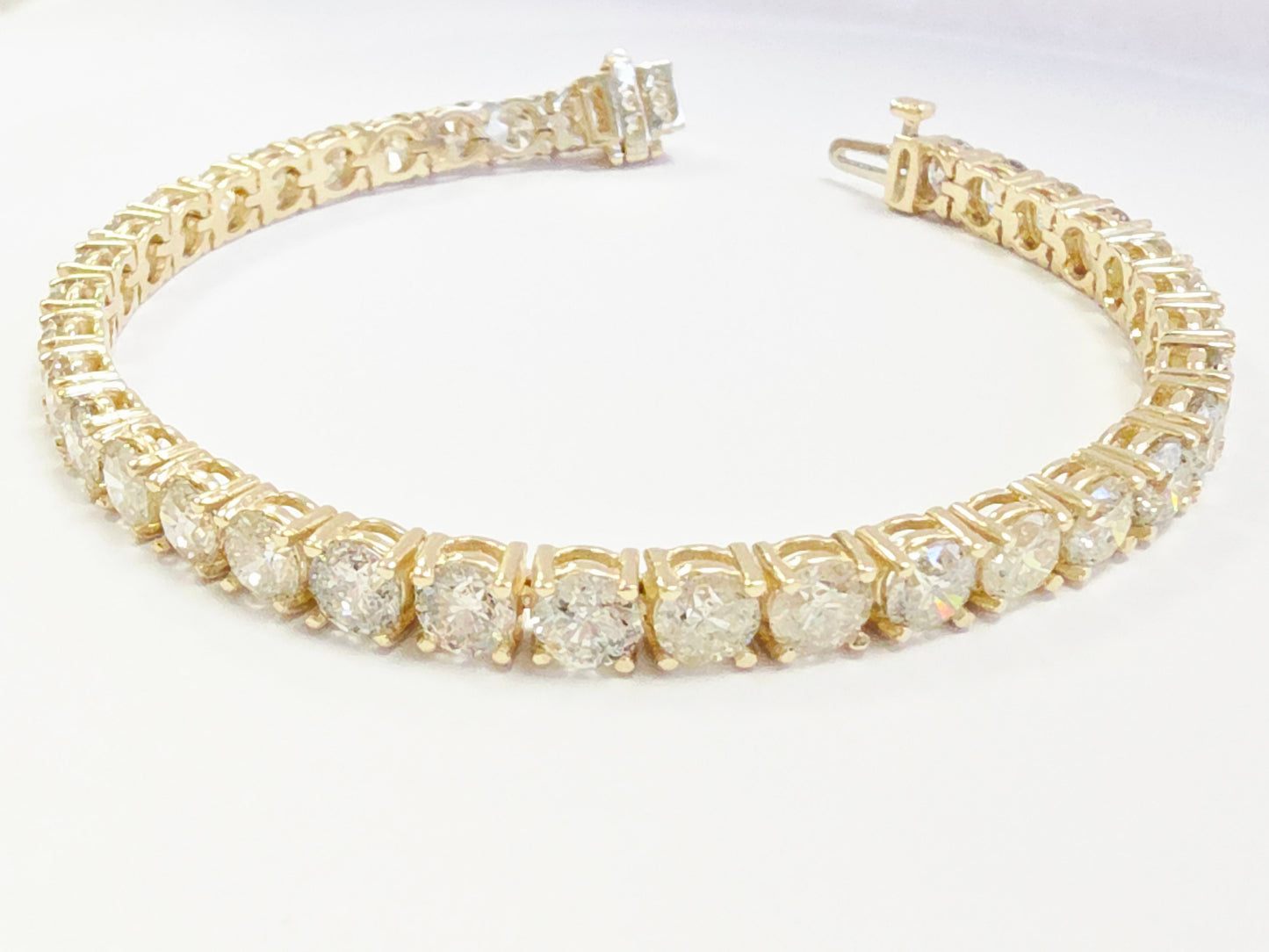 14.94 Carat Natural Diamond Tennis Bracelet 14 Karat Yellow Gold